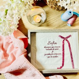 Cuadros, bastidores y cojines para alianzas bordados