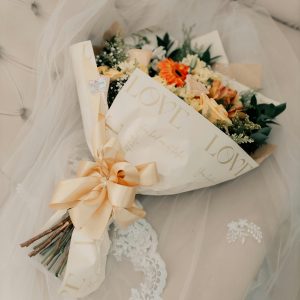 Cinta ramo de novia bordada